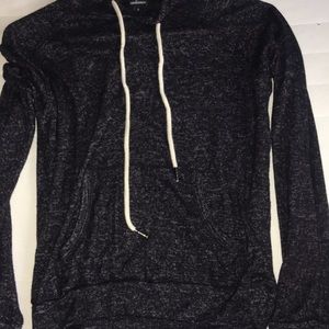 SUPER SOFT  thin black sweater
